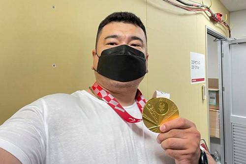 Энхбаярын Содномпилжээ бөмбөрцгийн тамирчин болжээ