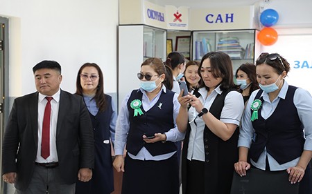 Загвар төв байгуулжээ