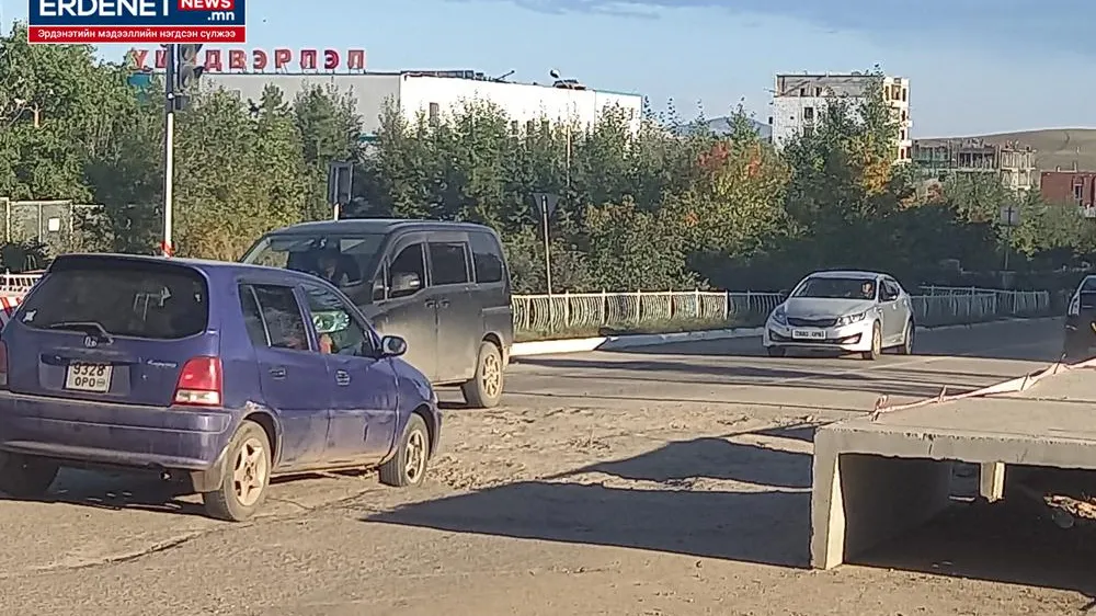 “Тавин лан”-гийнхан бага ч гэсэн сэтгэл гарга л даа
