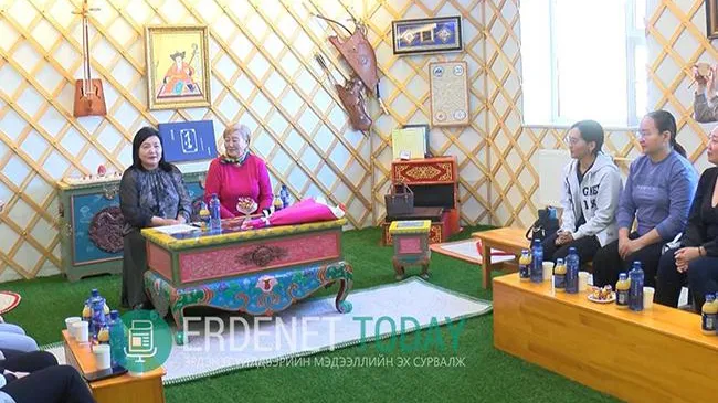 АХМАД УУРХАЙЧДЫН МЭРГЭЖЛИЙН УР ЧАДВАР, ТУРШЛАГААС СУРТАЛЧЛАН ӨВЛҮҮЛНЭ