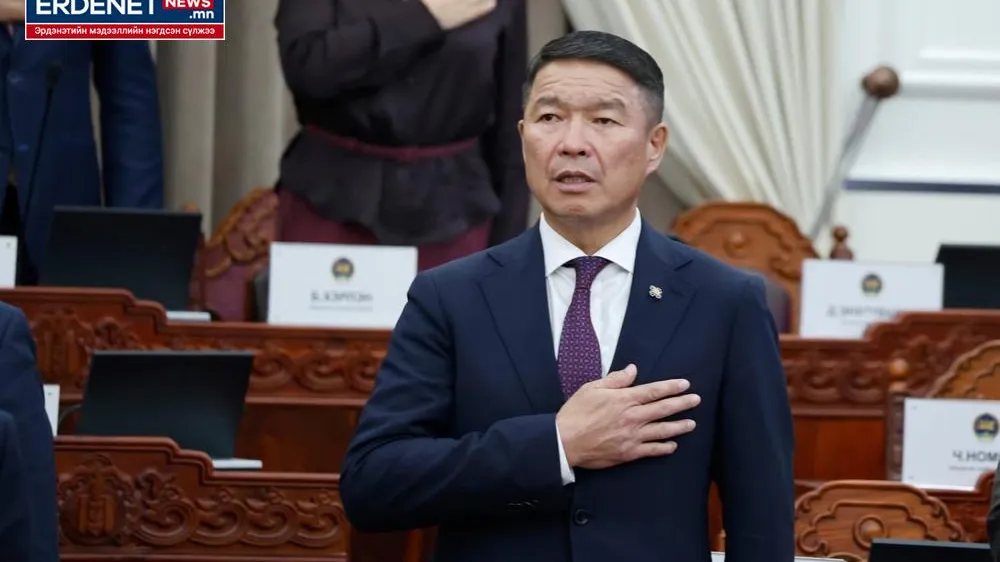 Д.БАТЛУТ: МОНГОЛ УЛСЫН СӨРӨН ТЭСВЭРЛЭХ ЧАДАВХИЙГ БЭХЖҮҮЛЭХИЙН ТӨЛӨӨ ЗҮТГЭХ БОЛНО